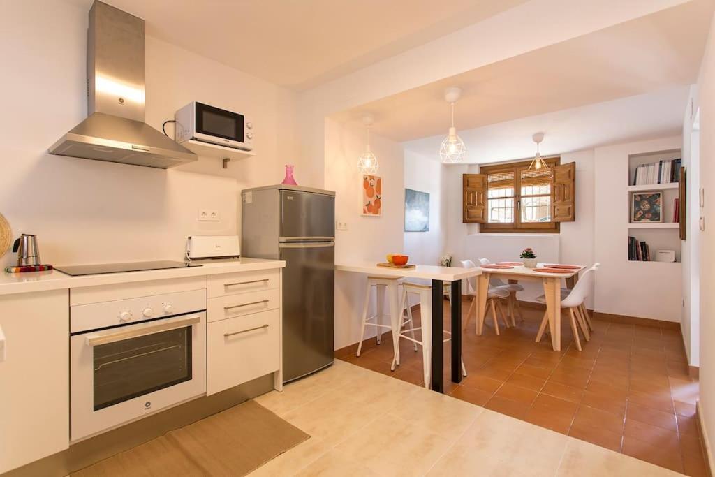 Casa Tipica Del Albaicin Con Interior De Diseno Villa Granada Eksteriør billede