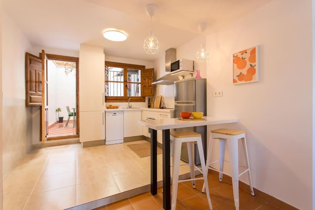 Casa Tipica Del Albaicin Con Interior De Diseno Villa Granada Eksteriør billede